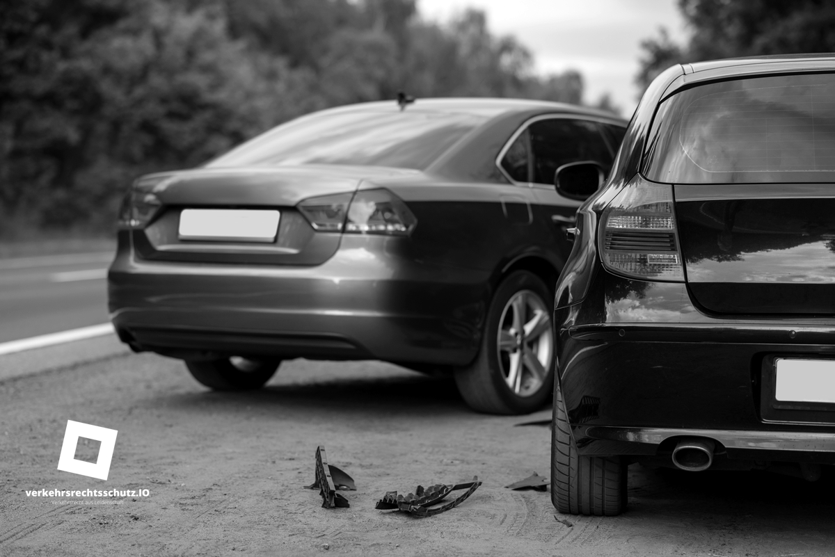 Beweislast bei Unfall nach Spurwechsel – Klärung durch das Landgericht Lübeck
